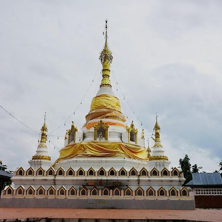 Capital O 1115 Wang Thong Hotel Maesai Мае Сай Екстериор снимка