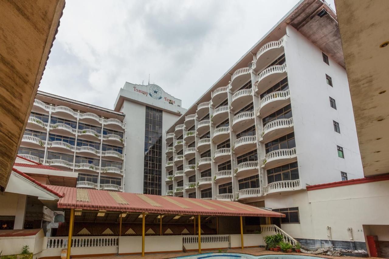 Capital O 1115 Wang Thong Hotel Maesai Мае Сай Екстериор снимка
