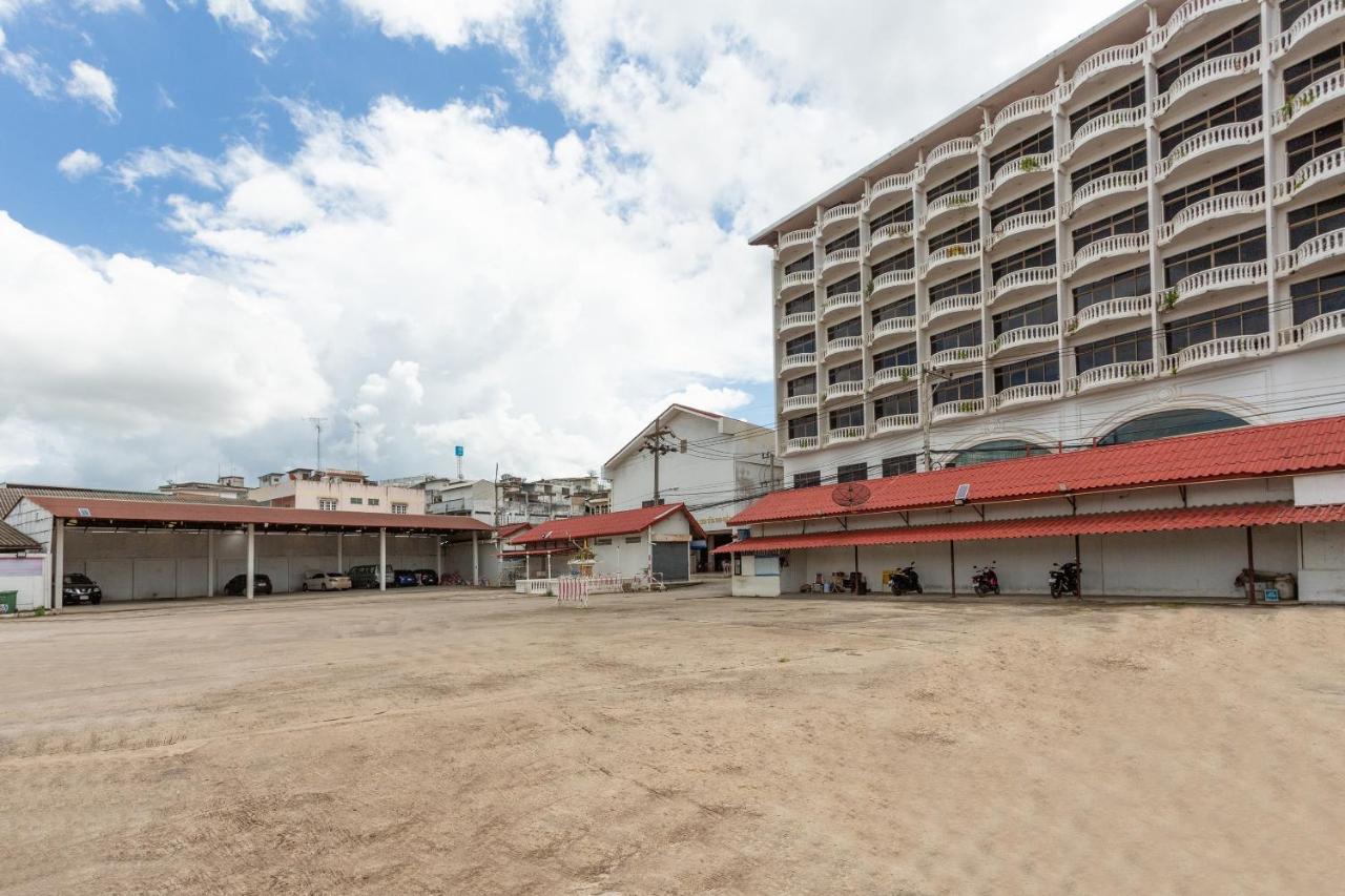 Capital O 1115 Wang Thong Hotel Maesai Мае Сай Екстериор снимка